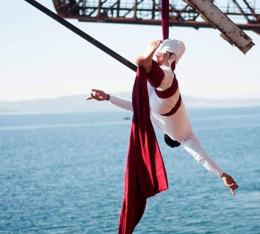 Aerial silks solo